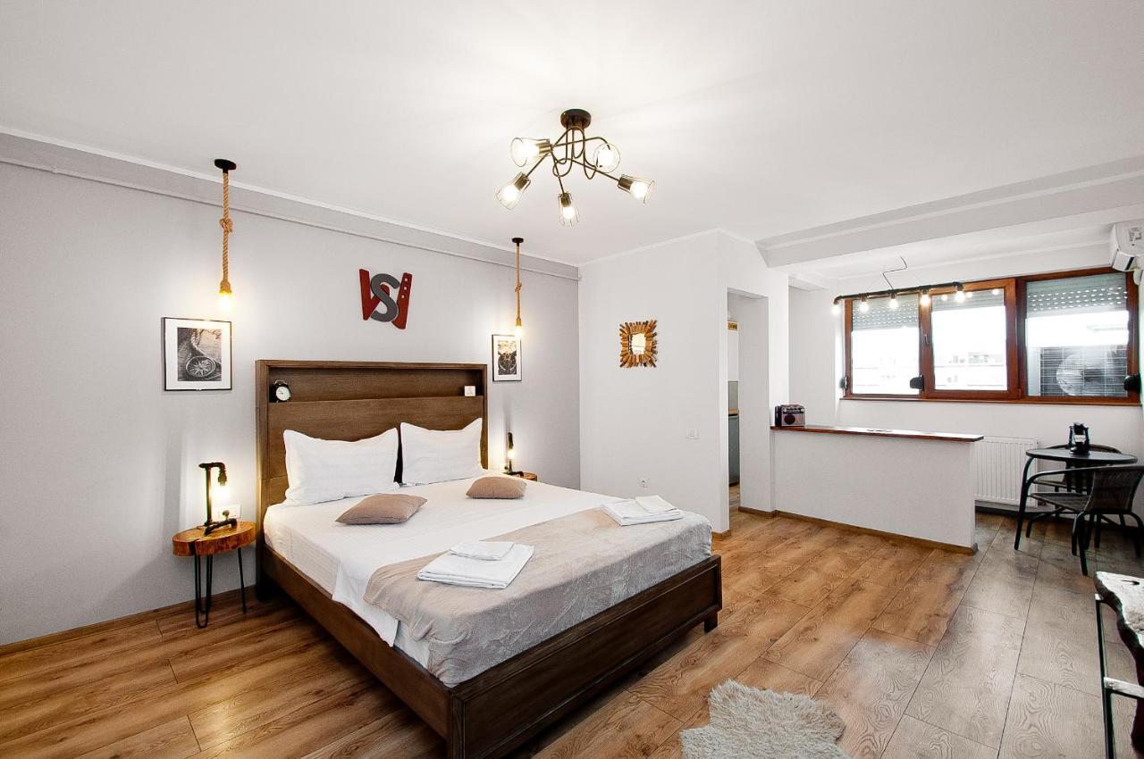 Wood&Steel Apartment 갈라치 외부 사진